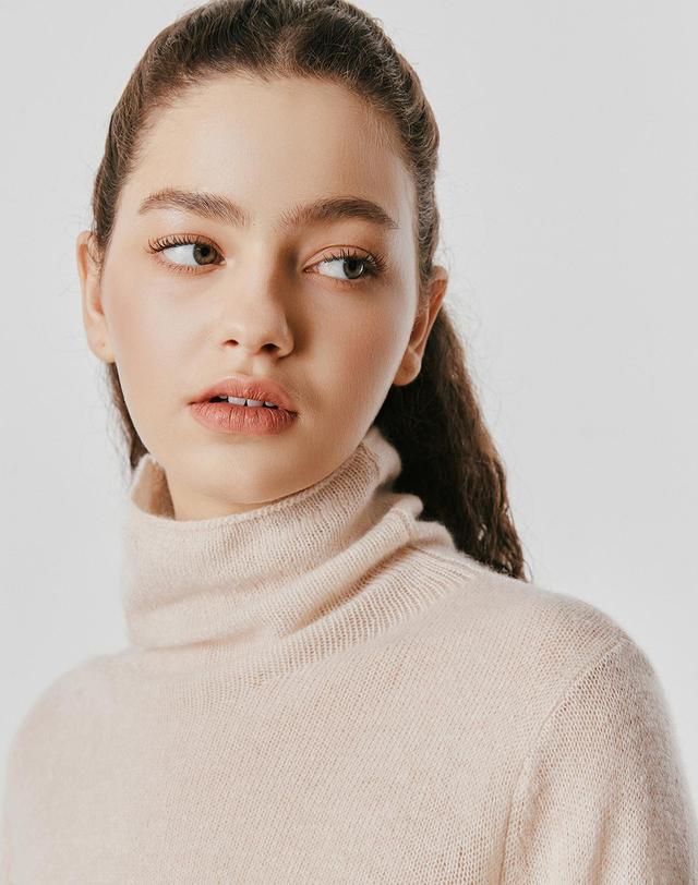 캐시미어하우스 [Cashmere Class] 100%캐시미어 Rollneck Loose Pullover_Pink Beige(PB) C53WPU025PB 착용컷