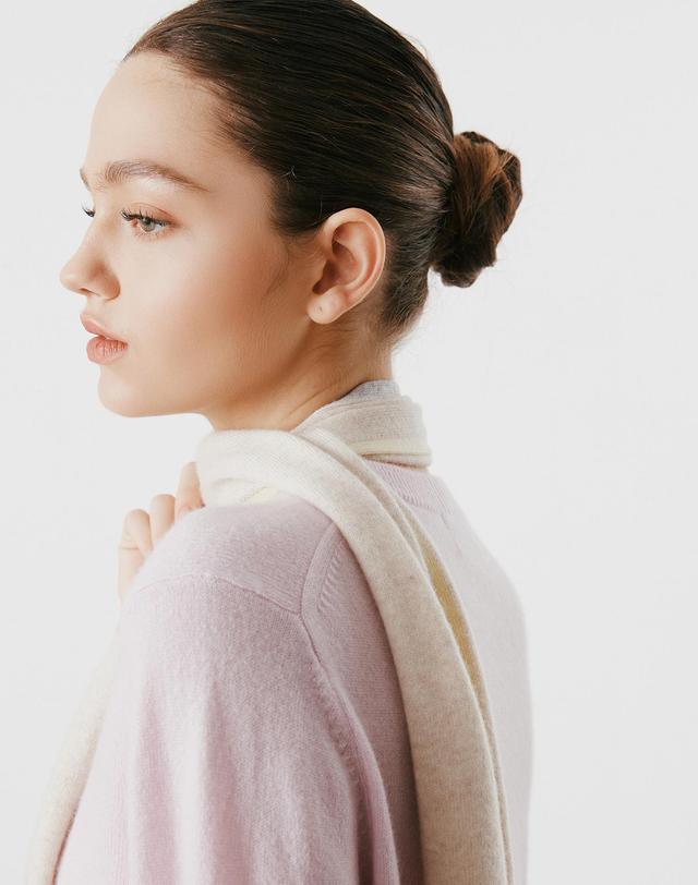 캐시미어하우스 [Murray Allan] 100%캐시미어 Double line petit scarf_Sand beige (SE) M53APE064SE 착용컷