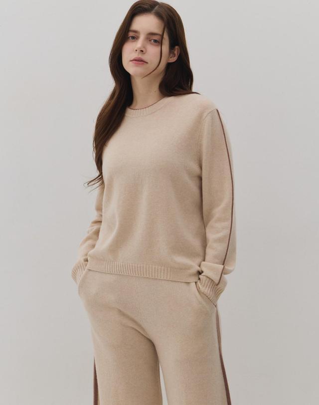 캐시미어하우스 라인 라운드 풀오버 (Vanilla)_M63WPU005 베이지 착용컷