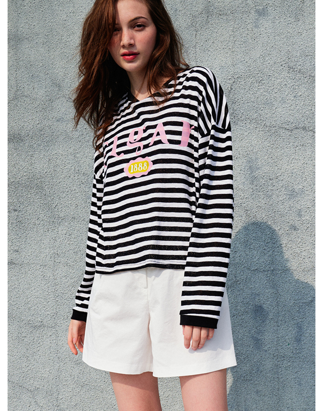 쏘리투머치러브 Loose Fit Drop Shoulder Stripe T-shirt_Black 착용컷