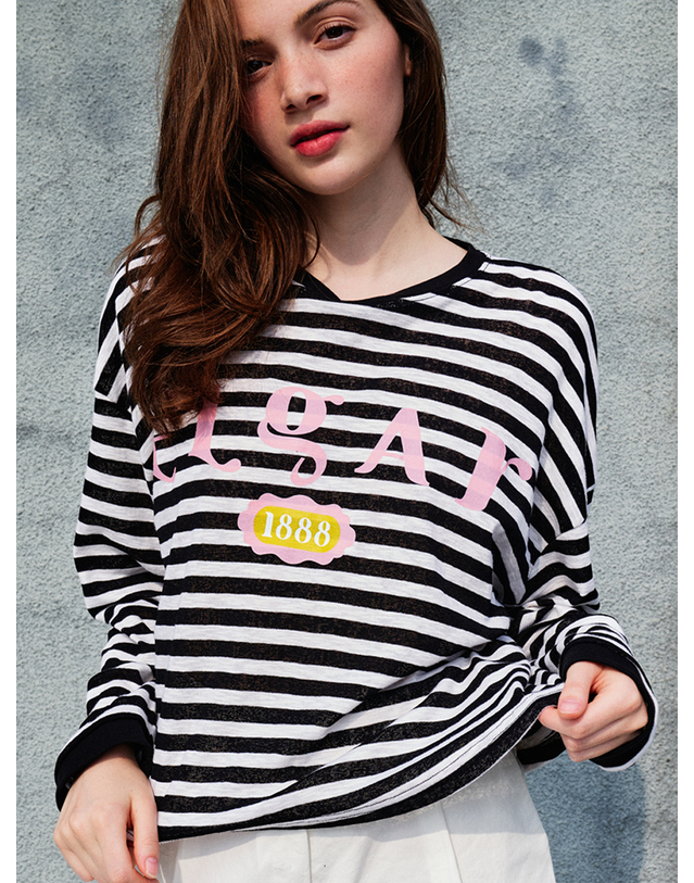 쏘리투머치러브 Loose Fit Drop Shoulder Stripe T-shirt_Black 착용컷