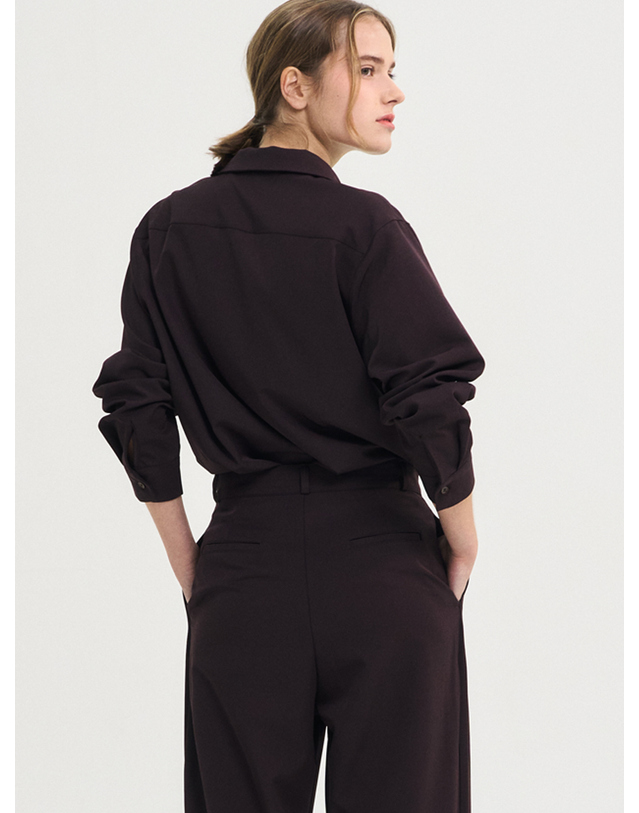 쏘리투머치러브 Modern Shirt Blouse_Burgundy 화이트 착용컷