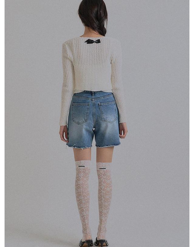 쏘리투머치러브 Coquette Bow Knit Crop Cardigan_Ivory 착용컷