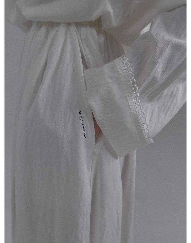 쏘리투머치러브 Aether White Fluid Skirt_Ivory 착용컷