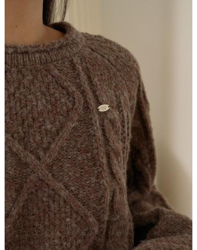 쏘리투머치러브 Raglan Cable Wool Knit Pullover_Brown 착용컷
