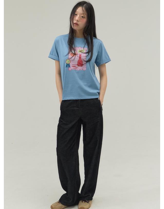 쏘리투머치러브 Small Room Exhibition Turn-Up Sleeve Tee_Blue 착용컷