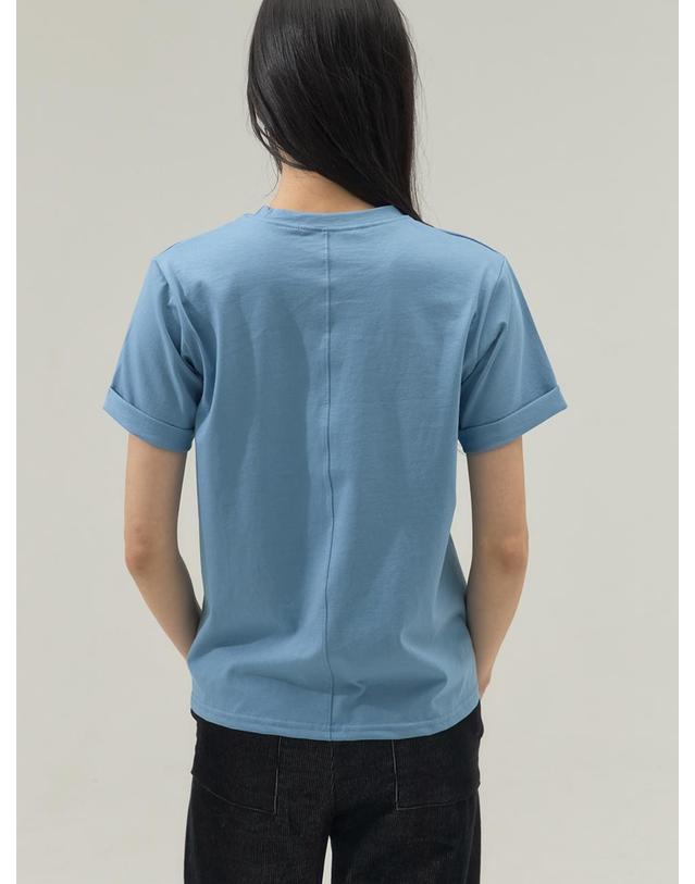 쏘리투머치러브 Small Room Exhibition Turn-Up Sleeve Tee_Blue 착용컷
