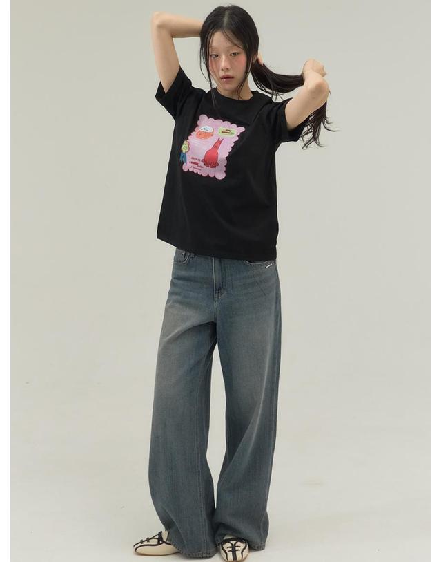 쏘리투머치러브 Small Room Exhibition Turn-Up Sleeve Tee_Black 착용컷