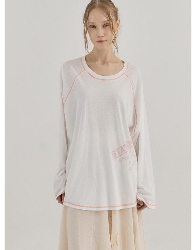 쏘리투머치러브 Blush Raglan Stitch Long Sleeve Tee_White 착용컷