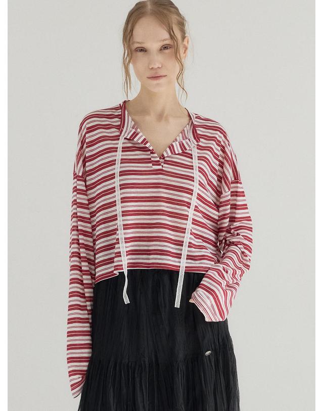 쏘리투머치러브 Cropped Stripe Loose Fit Collar Top_Red 착용컷