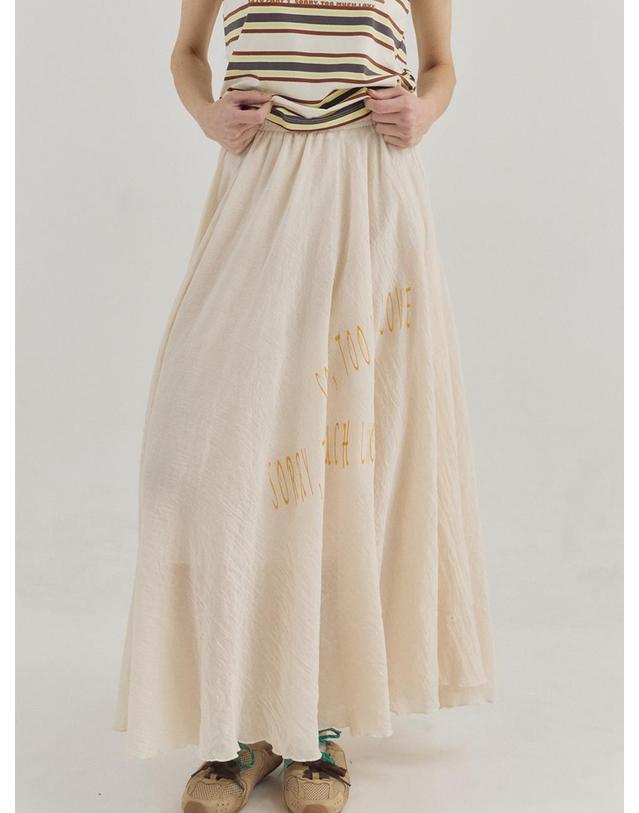 쏘리투머치러브 Lightweight Crinkled Full Flair Skirt_Beige 착용컷