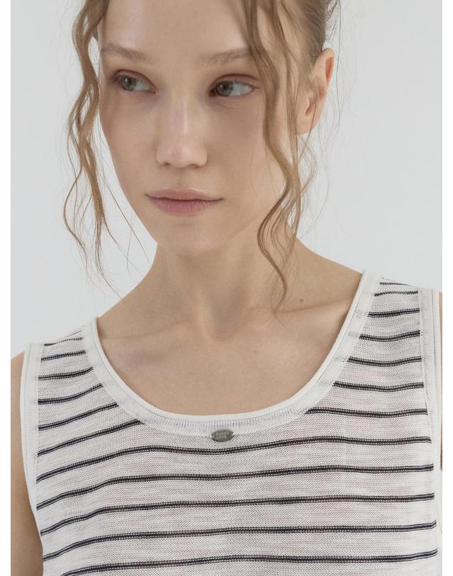 쏘리투머치러브 Summer Haze Knit Tank_Ivory 착용컷