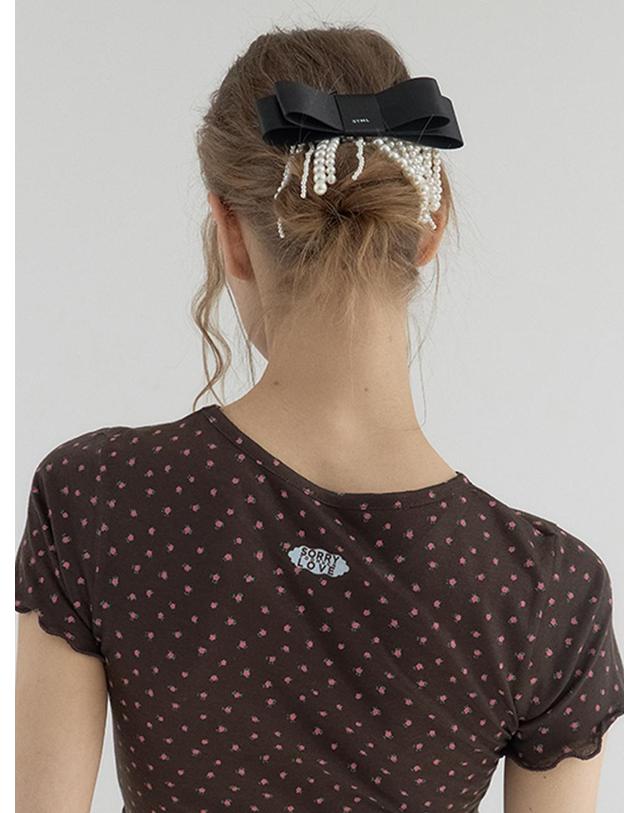 쏘리투머치러브 Pearl Tassel Bow Barrette_Black 착용컷
