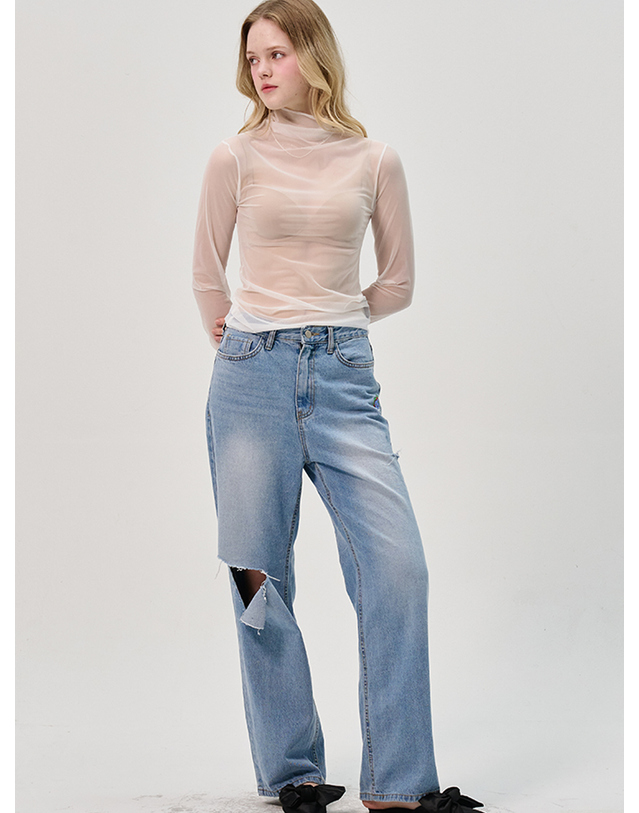 쏘리투머치러브 Sleeve Shirring See Through Turtleneck Top_White 착용컷