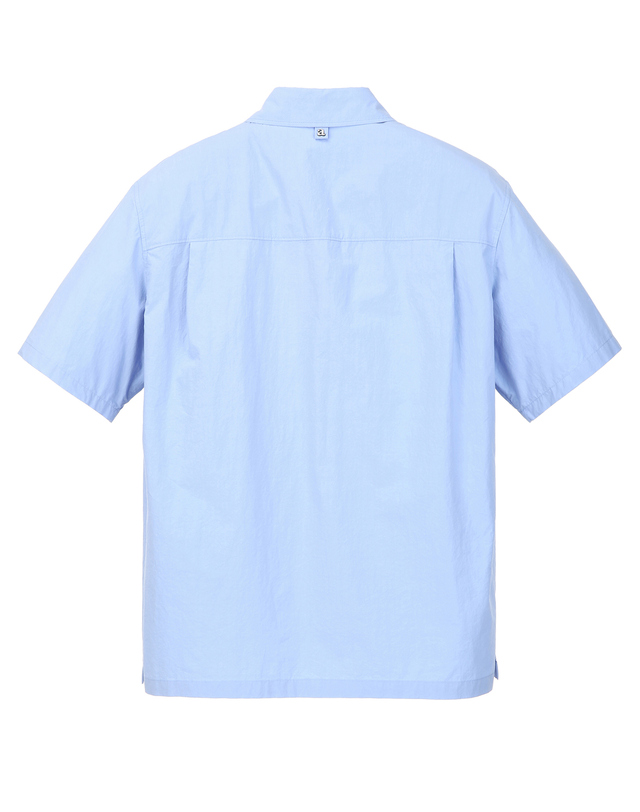 알레그리 페일 블루《Garment Washed》코튼 솔리드 반팔 셔츠 연블루 착용컷