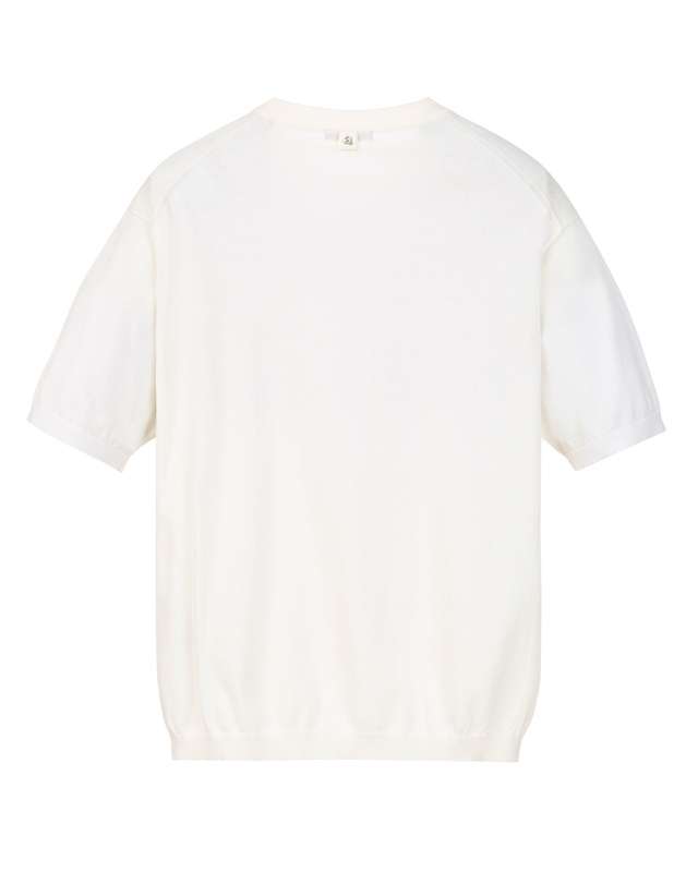 알레그리 화이트《Air Cool Cotton》라운드넥 스웨터 크림 착용컷