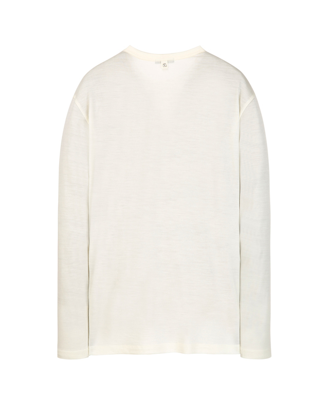 알레그리 화이트《Premium Wool》longSleeve 티셔츠 흰색 착용컷