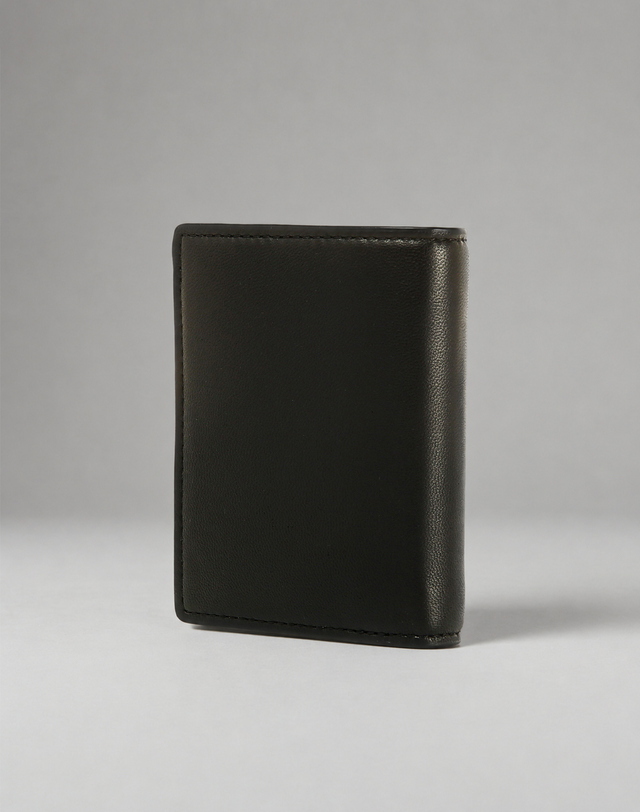 알레그리 Bi-Fold Wallet Lamb Skin 블랙 착용컷