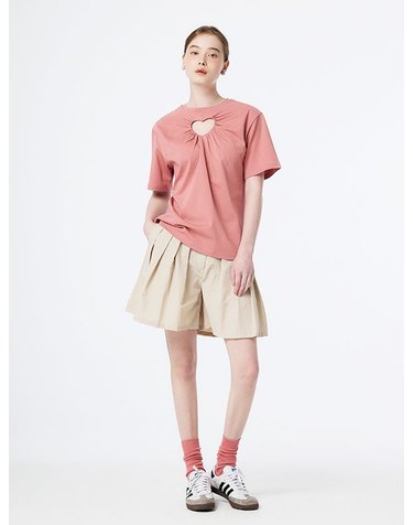 CUT OUT HEART SHIRRING T-SHIRTS(PINK)