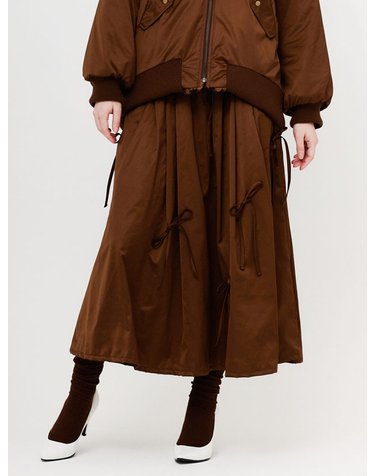 THREE TUCK SATIN RIBBON LONG  SKIRT(BROWN)
