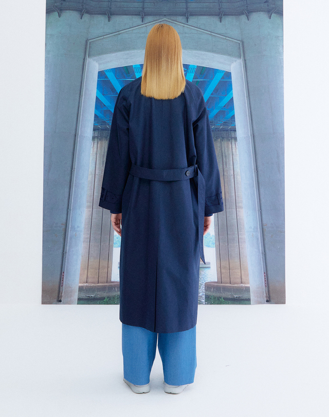 더스튜디오케이 EMBROIDERY TRENCH SINGLE COAT_NAVY 착용컷