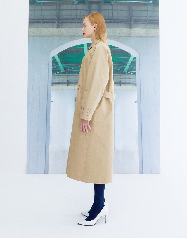 더스튜디오케이 EMBROIDERY TRENCH SINGLE COAT_BEIGE 착용컷