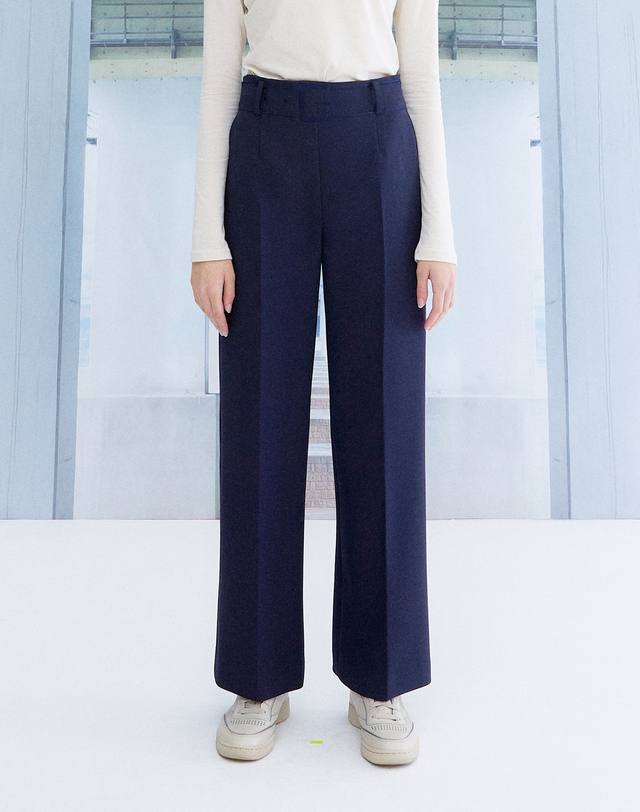 더스튜디오케이 EMBROIDERY BELT PANTS_NAVY 착용컷