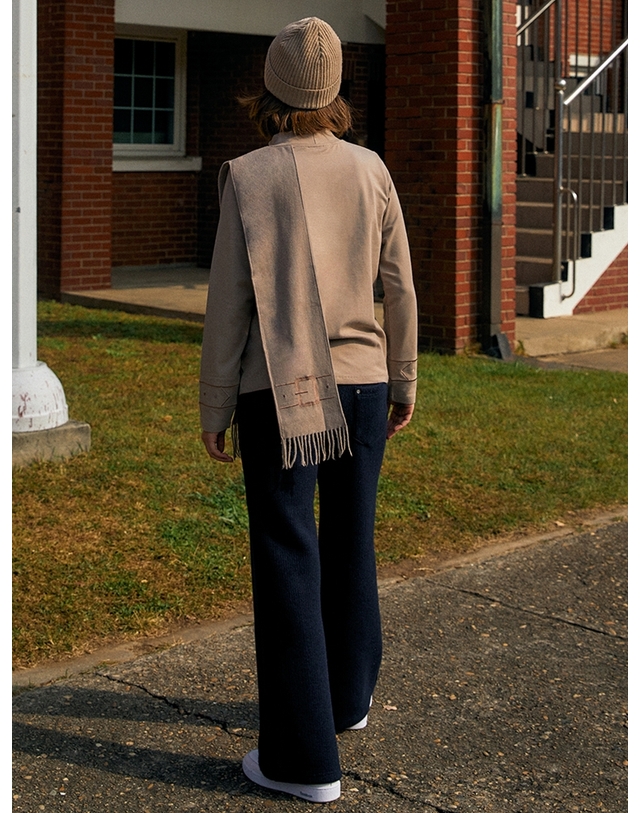더스튜디오케이 MUFFLER LAYERED MOCKNECK TOP_GRAY 착용컷