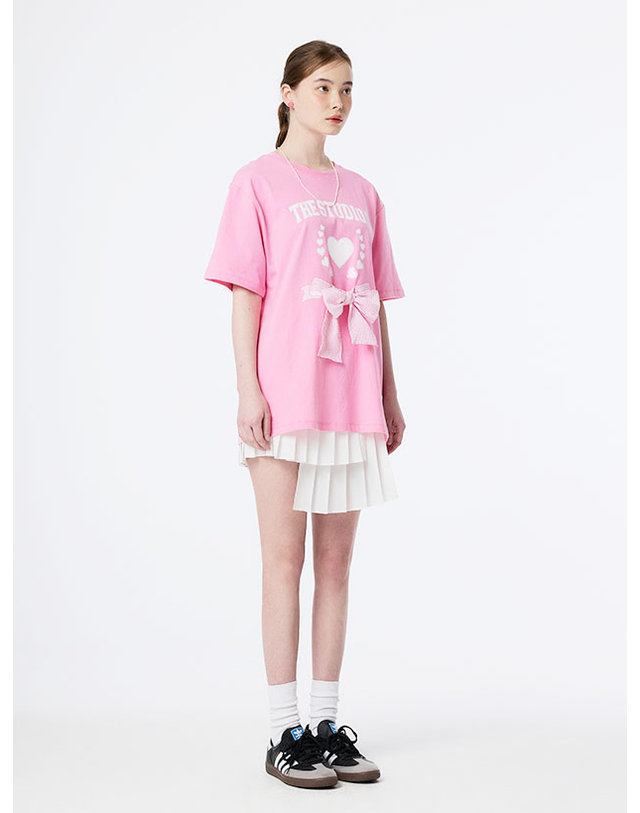 더스튜디오케이 HEART LOGO LIBBON T-SHIRTS (PINK) 착용컷