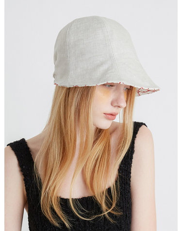 Petit Bell Hat