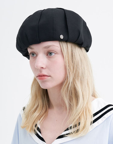 Twisted Ribbon Beret