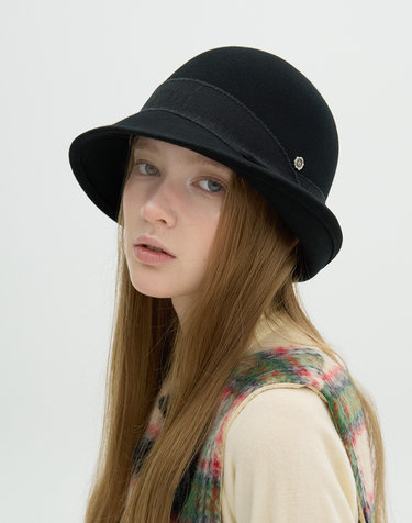 Classic Cloche - Black