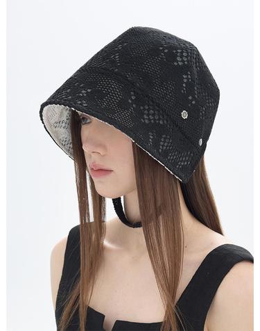 Classic Lace Bonnet