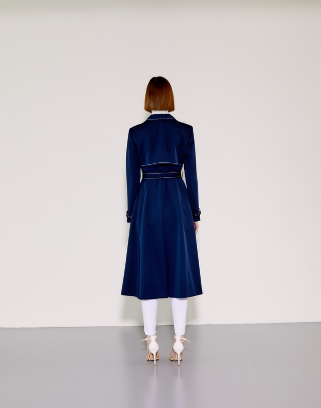 채뉴욕 The Tailored Trench Coat [Navy] 네이비 착용컷