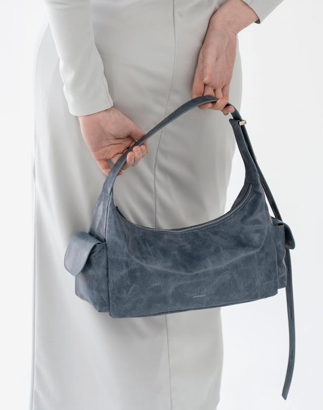 앤오즈 POTI VINTAGE pocket hobo bag 3 color 블랙 착용컷