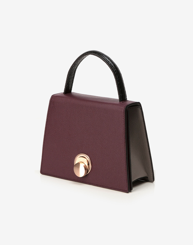 앤오즈 LOMEL MINI leather bag 2 color 착용컷