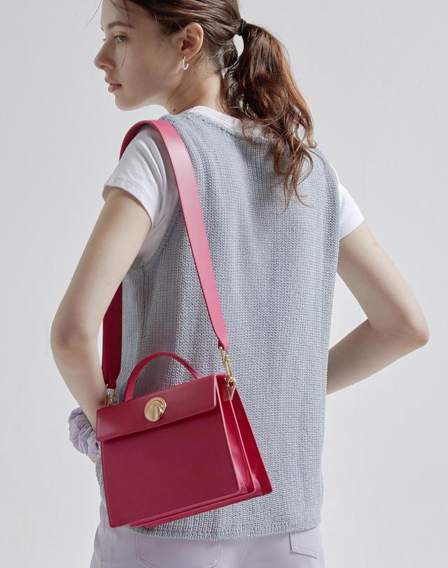 앤오즈 LAZEL MINI shoulder bag 2 color 착용컷