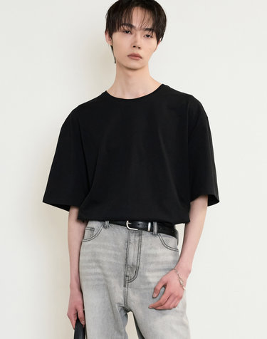 Essential Round Neck T-Shirt (Black)