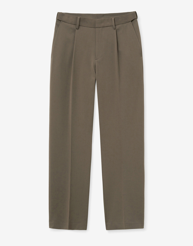 티엔지티 Essential Tapered Fit Slacks (Dusty Beige) 진한 베이지 착용컷