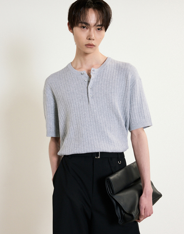 티엔지티 Compact Henley Neck Knit Top (Gray) 그레이 착용컷