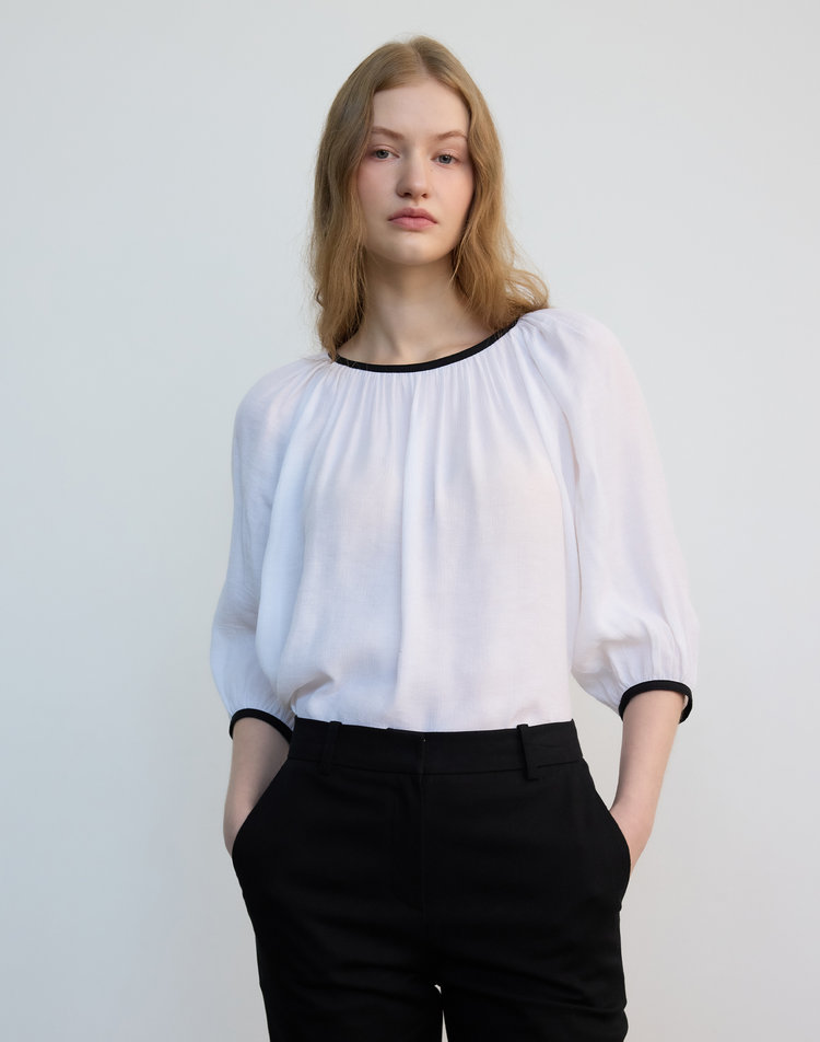 [제이에스엔와이] Back Ribbon Shirring Blouse - 백 리본 셔링 블라우스 JWBL4E902 이미지 3
