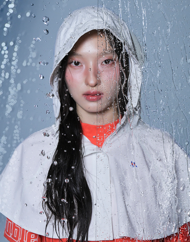 [인기급상승][RainWear] 아이보리 여성 그래픽 레인케이프(고정스트랩 구성)