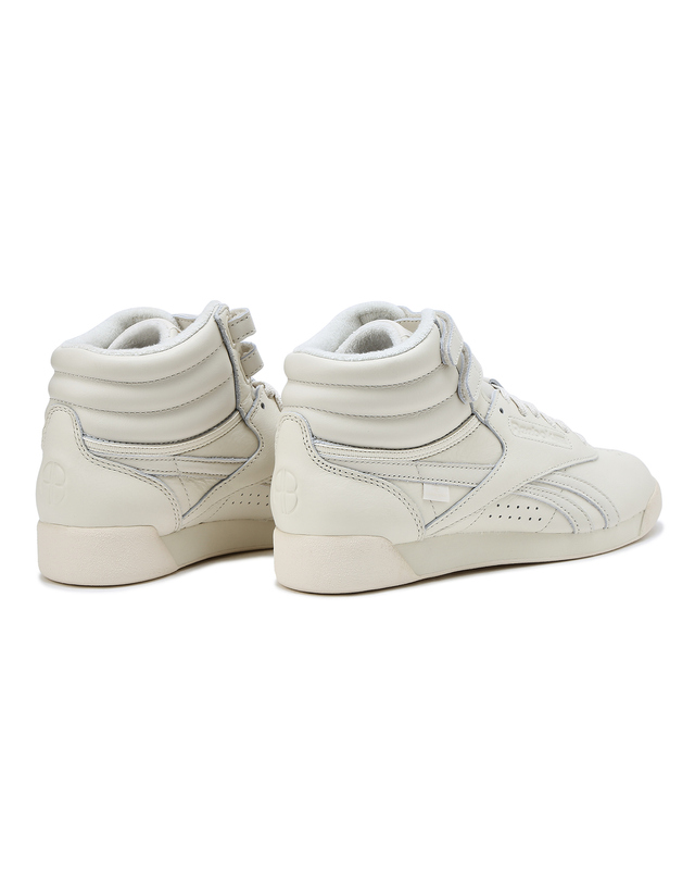 리복 Reebok X ANINE BING 프리스타일 하이 - 크림 / 100206922 흰색 착용컷