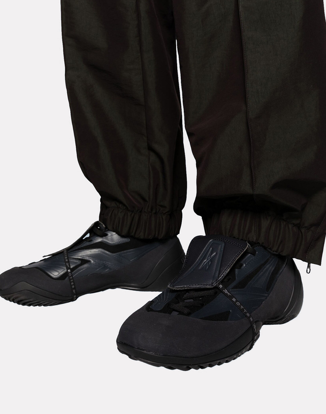 리복 Reebok X BOTTER Energia Bo Kets - 트리플 블랙 / RMIA04GC99MAT0011000 착용컷