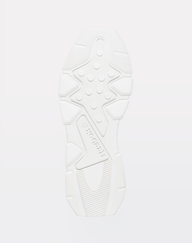 리복 Reebok x KANGHYUK CLASSIC LEATHER LTD - 화이트 / RMIA04CC99FAB0010300 흰색 착용컷