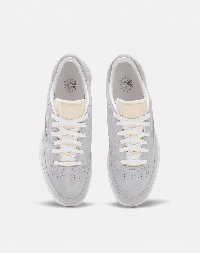 리복 Reebok x JJJJound Club C 85 스웨이드 - 콜드 그레이 / 100073318 착용컷