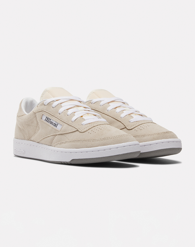 리복 Reebok x JJJJound Club C 85 스웨이드 - 코르크 / 100073319 베이지 착용컷