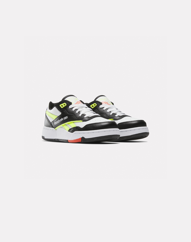리복 BB 4000 II 키즈 - 블랙:옐로우 / IE2542 착용컷