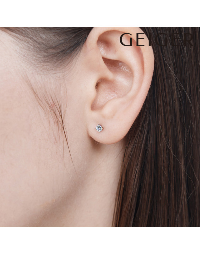가이거 주얼리 14K 베이직 1부 모이사나이트 귀걸이 GI14EE505 착용컷