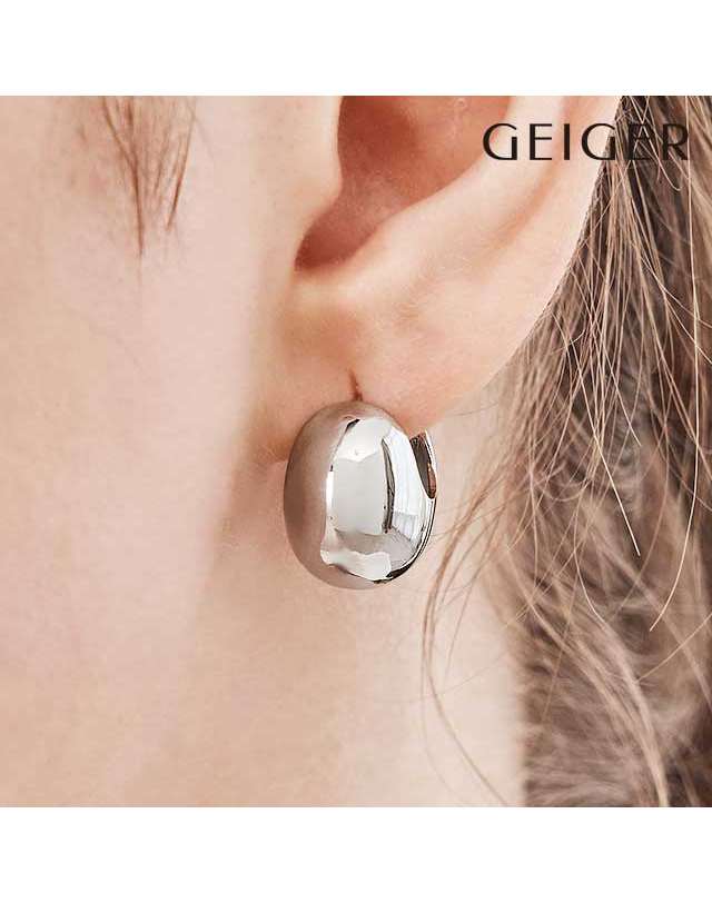 가이거 주얼리 실버 물방울 모티브 볼드 원터치 귀걸이 GISVEE141 착용컷